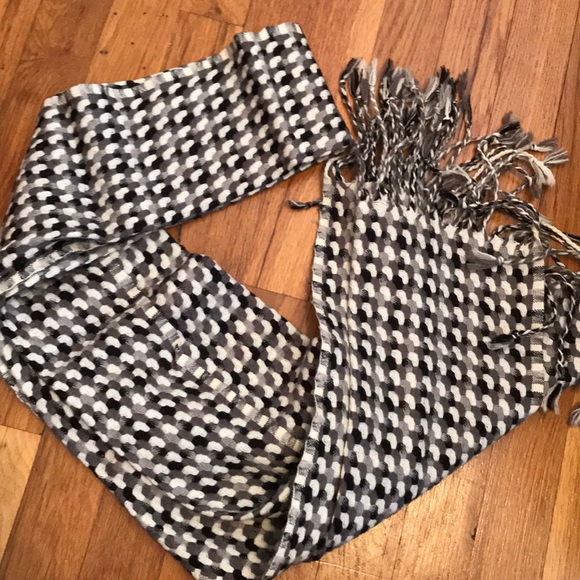 NWT Banana Republic wool scarf - Picture 6 of 6